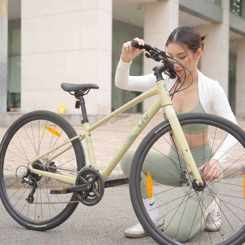 Ốc siết hoặc chi tiết liên quan bị lỏng 